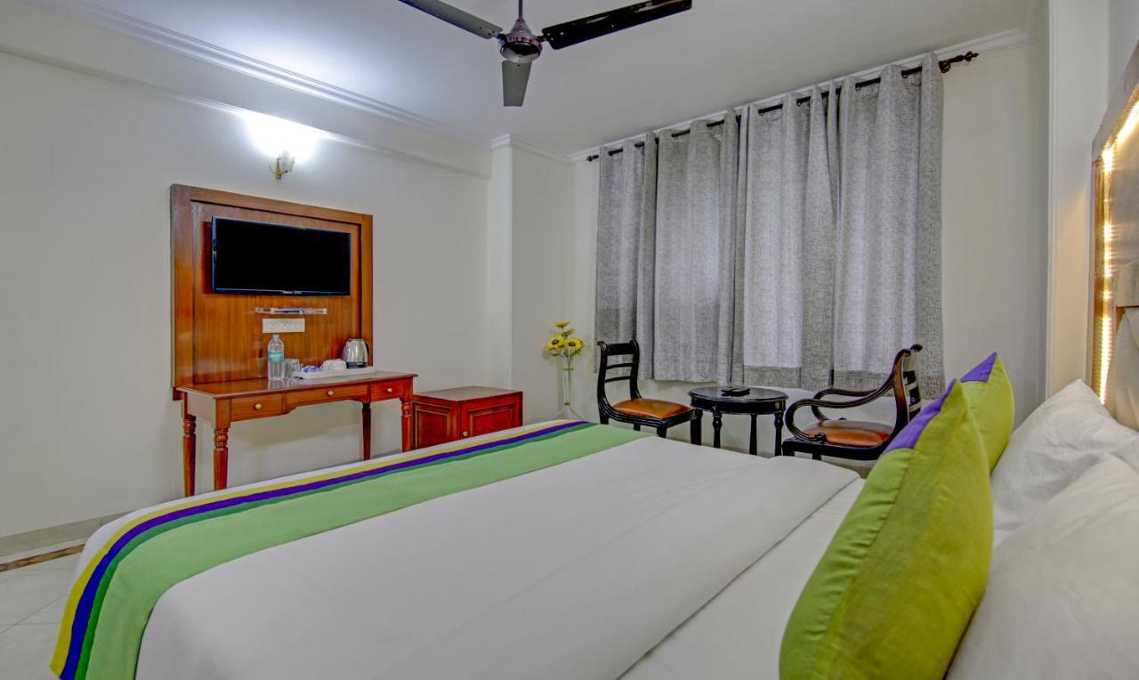 Treebo Corporate Park Hotel นิวเดลี ภายนอก รูปภาพ